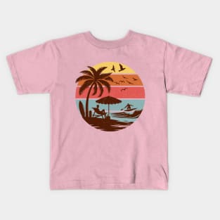 Vintage Surfing Beach Tropical Summer Retro Sunset Surfer Kids T-Shirt